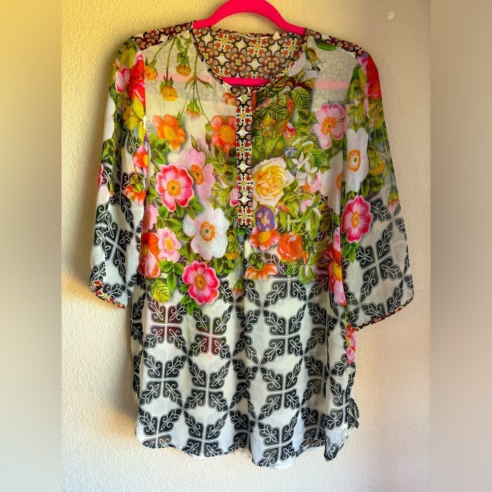 Soft Surroundings Sheer Floral Geometric 1/2 Button Flutter Sleeve Tunic Blouse
